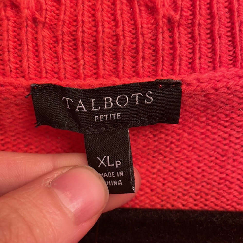 NWT Talbot’s Scalloped Edge Long Sleeve Sweater - Picture 3 of 5